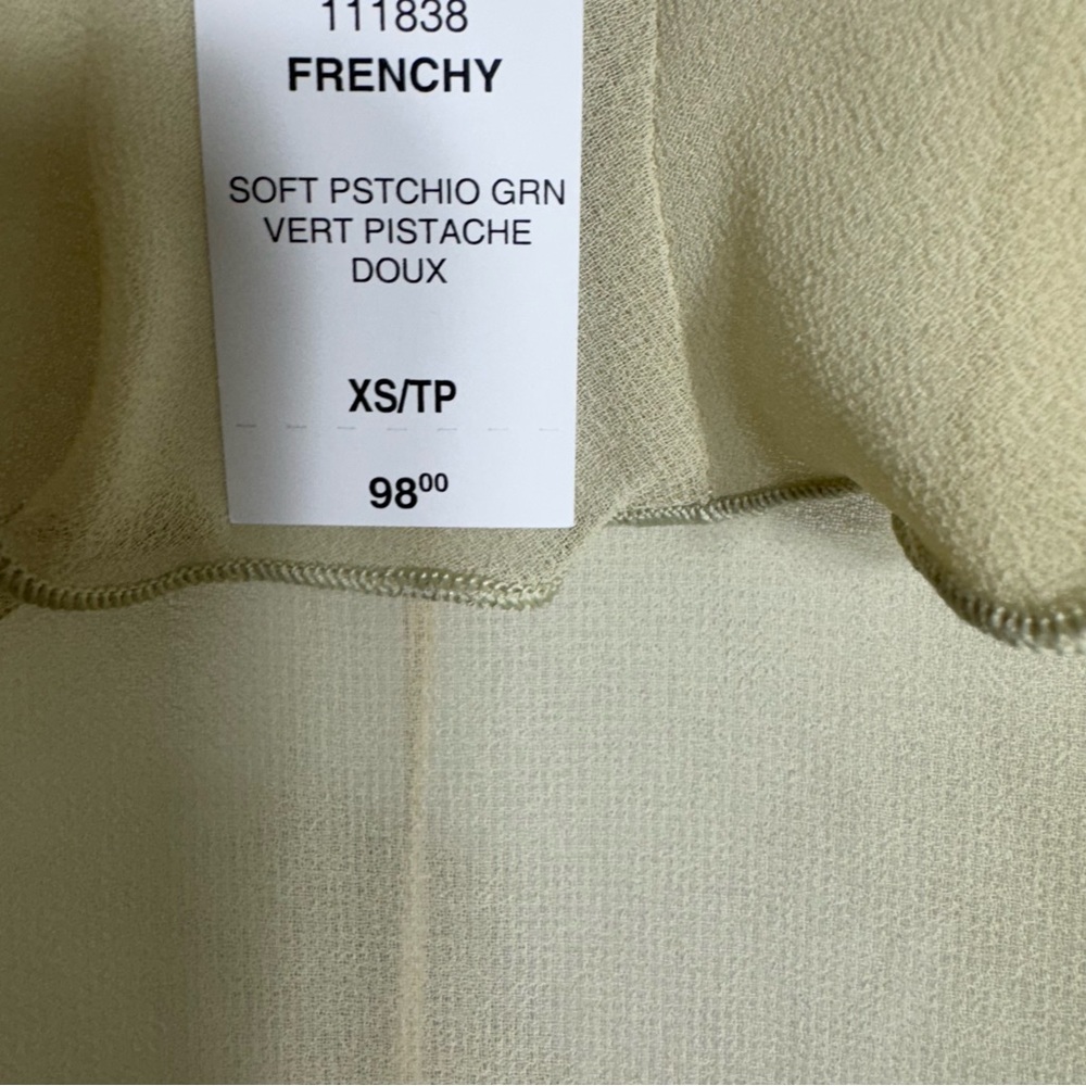 V-Neck Chiffon Ruffle Blosuse - Picture 4 of 8